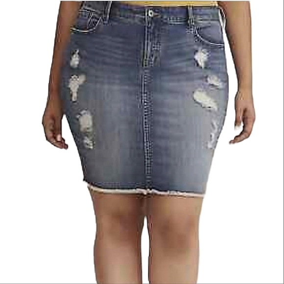 torrid Dresses & Skirts - Torrid stretch blue destructed denim pencil skirt size 26 NWT